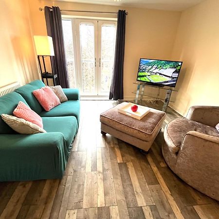 Spacious Two Bedrooms Apartment For Business And Holiday Portsmouth Exterior foto