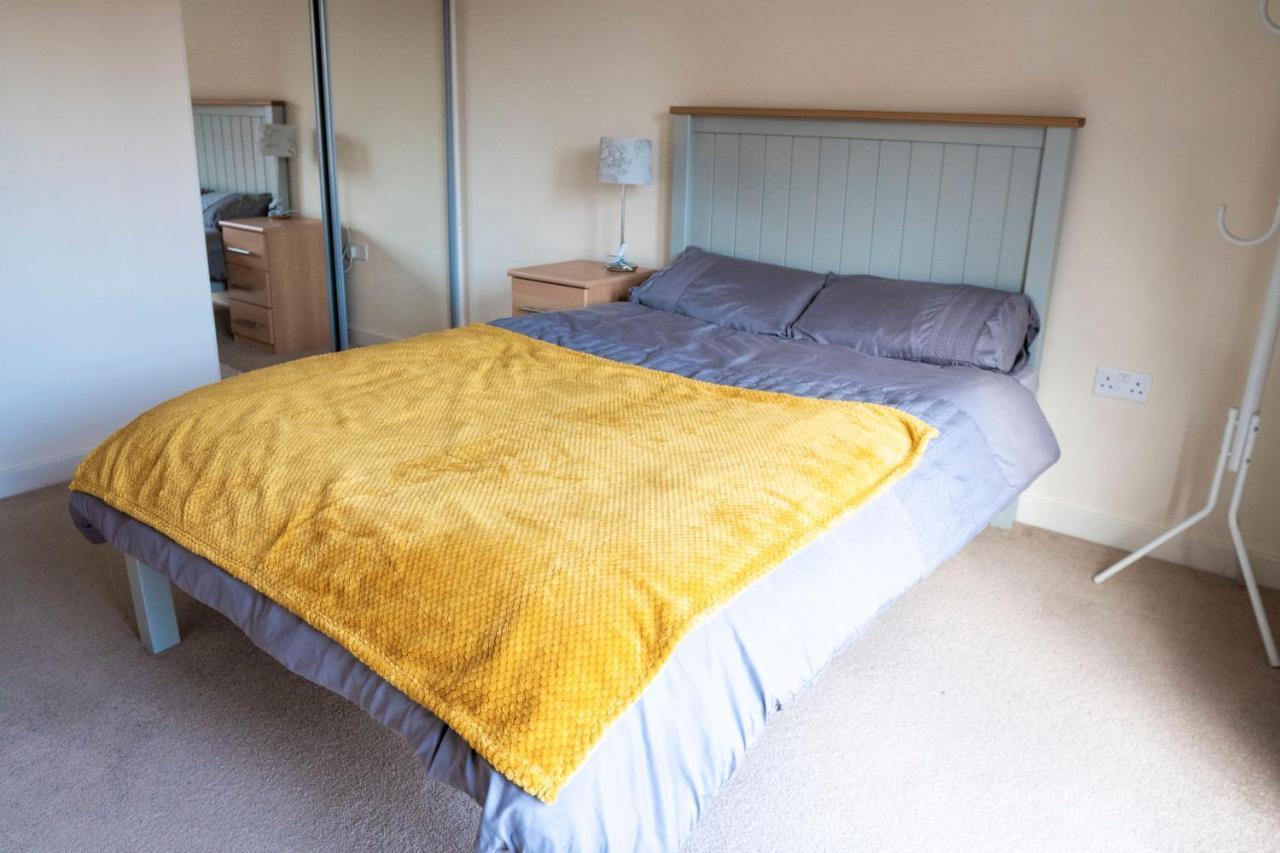 Spacious Two Bedrooms Apartment For Business And Holiday Portsmouth Exterior foto
