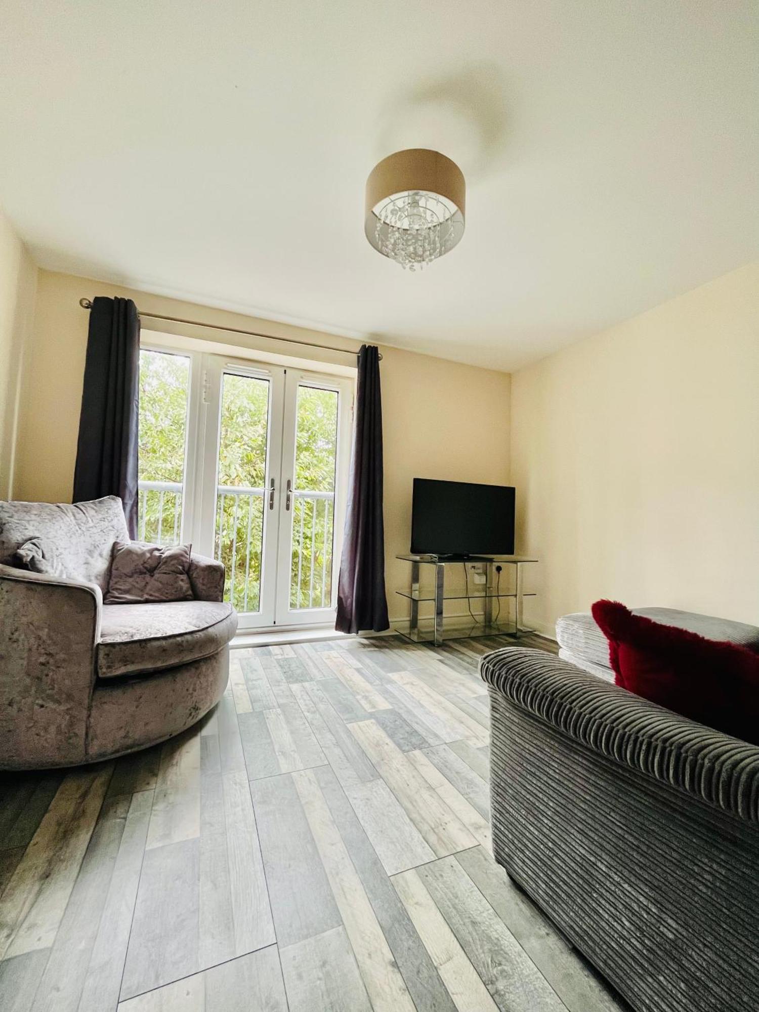 Spacious Two Bedrooms Apartment For Business And Holiday Portsmouth Exterior foto