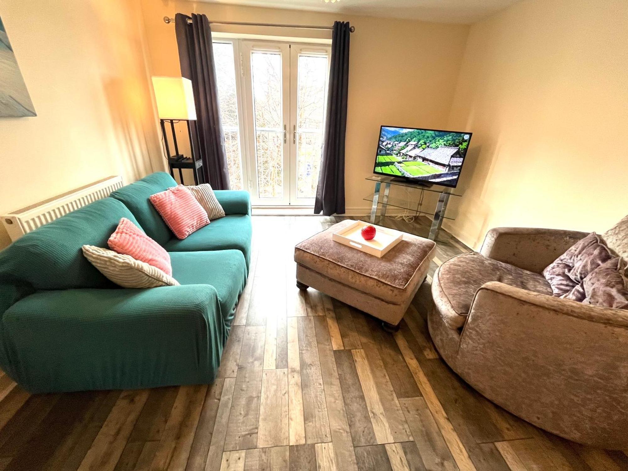 Spacious Two Bedrooms Apartment For Business And Holiday Portsmouth Exterior foto